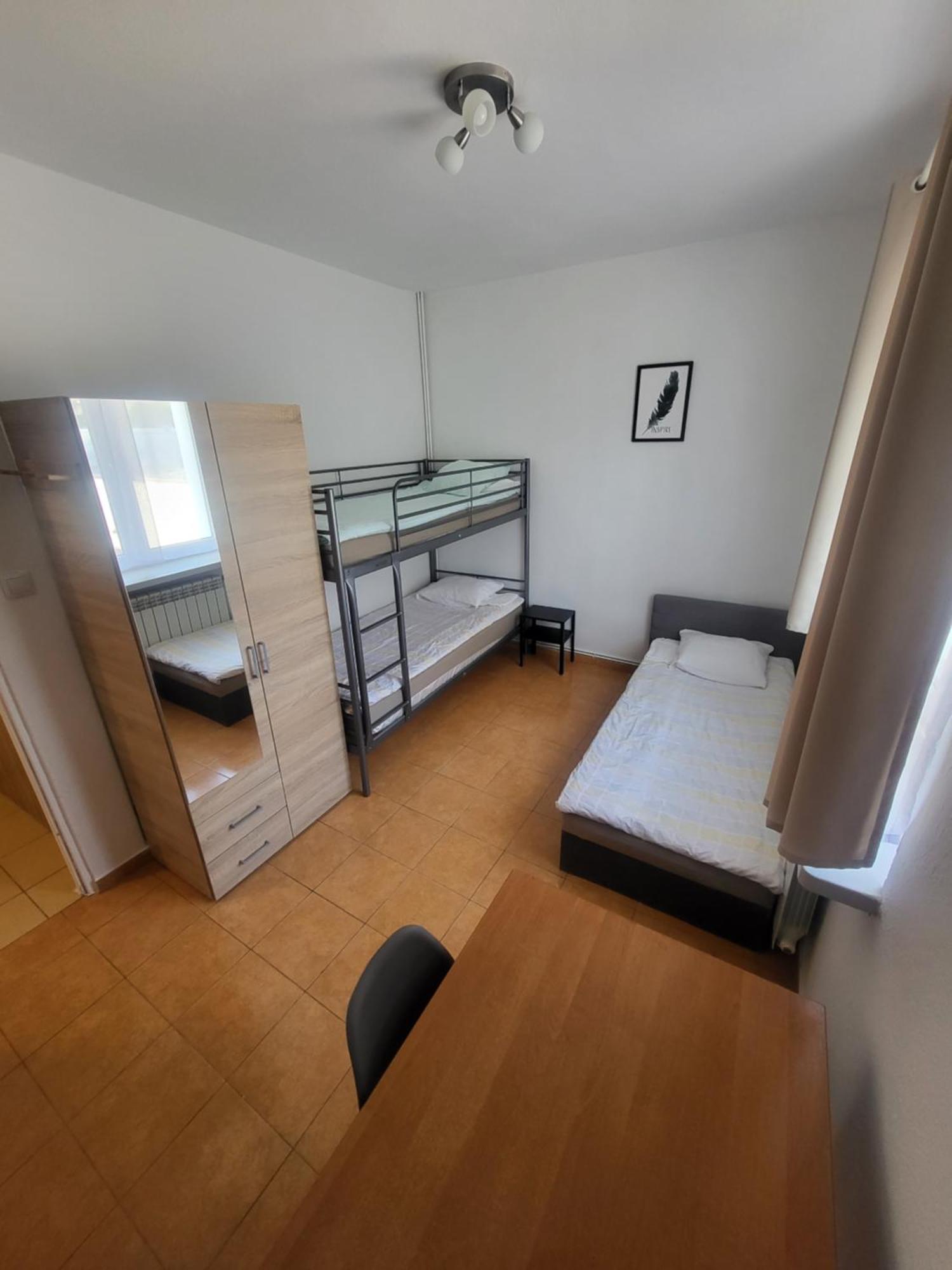 Rooms4Rest Popularna - Private Rooms For Tourists - Atr Consulting Sp, Z O,O, Varşovia Exterior foto