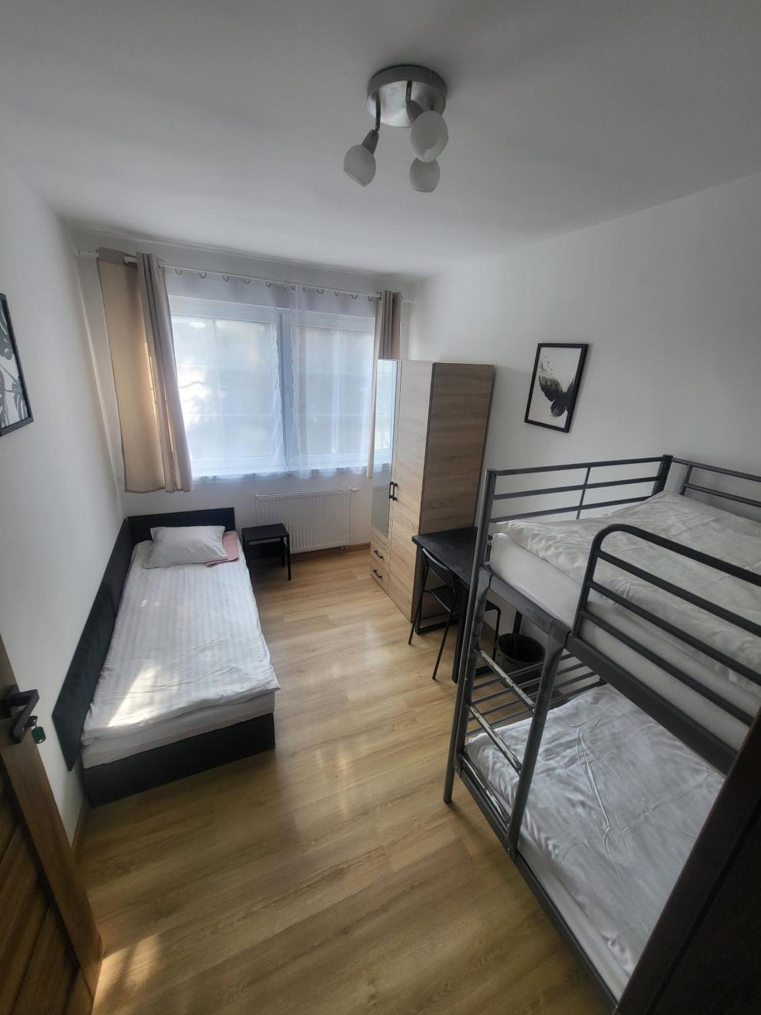 Rooms4Rest Popularna - Private Rooms For Tourists - Atr Consulting Sp, Z O,O, Varşovia Exterior foto