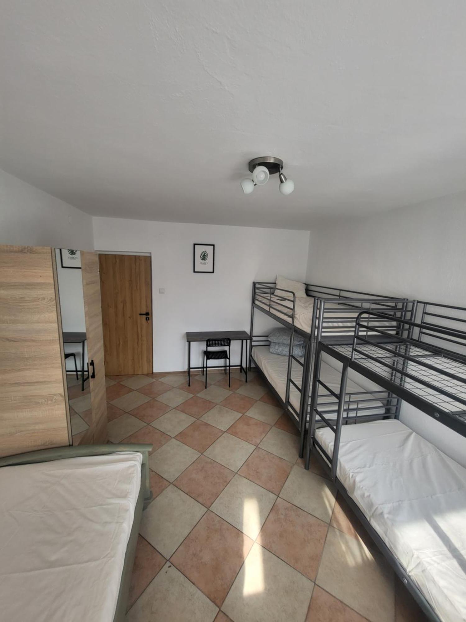 Rooms4Rest Popularna - Private Rooms For Tourists - Atr Consulting Sp, Z O,O, Varşovia Exterior foto