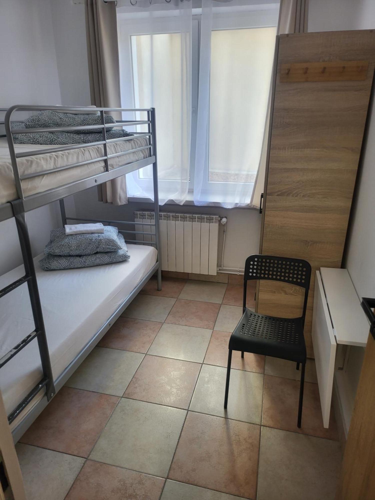 Rooms4Rest Popularna - Private Rooms For Tourists - Atr Consulting Sp, Z O,O, Varşovia Exterior foto