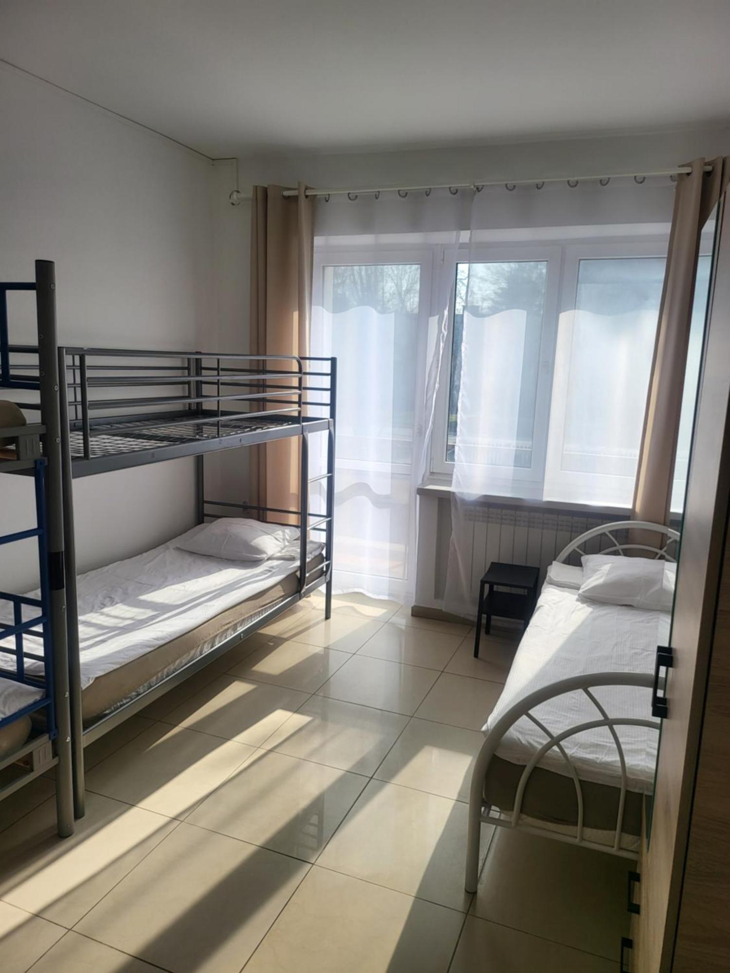 Rooms4Rest Popularna - Private Rooms For Tourists - Atr Consulting Sp, Z O,O, Varşovia Exterior foto