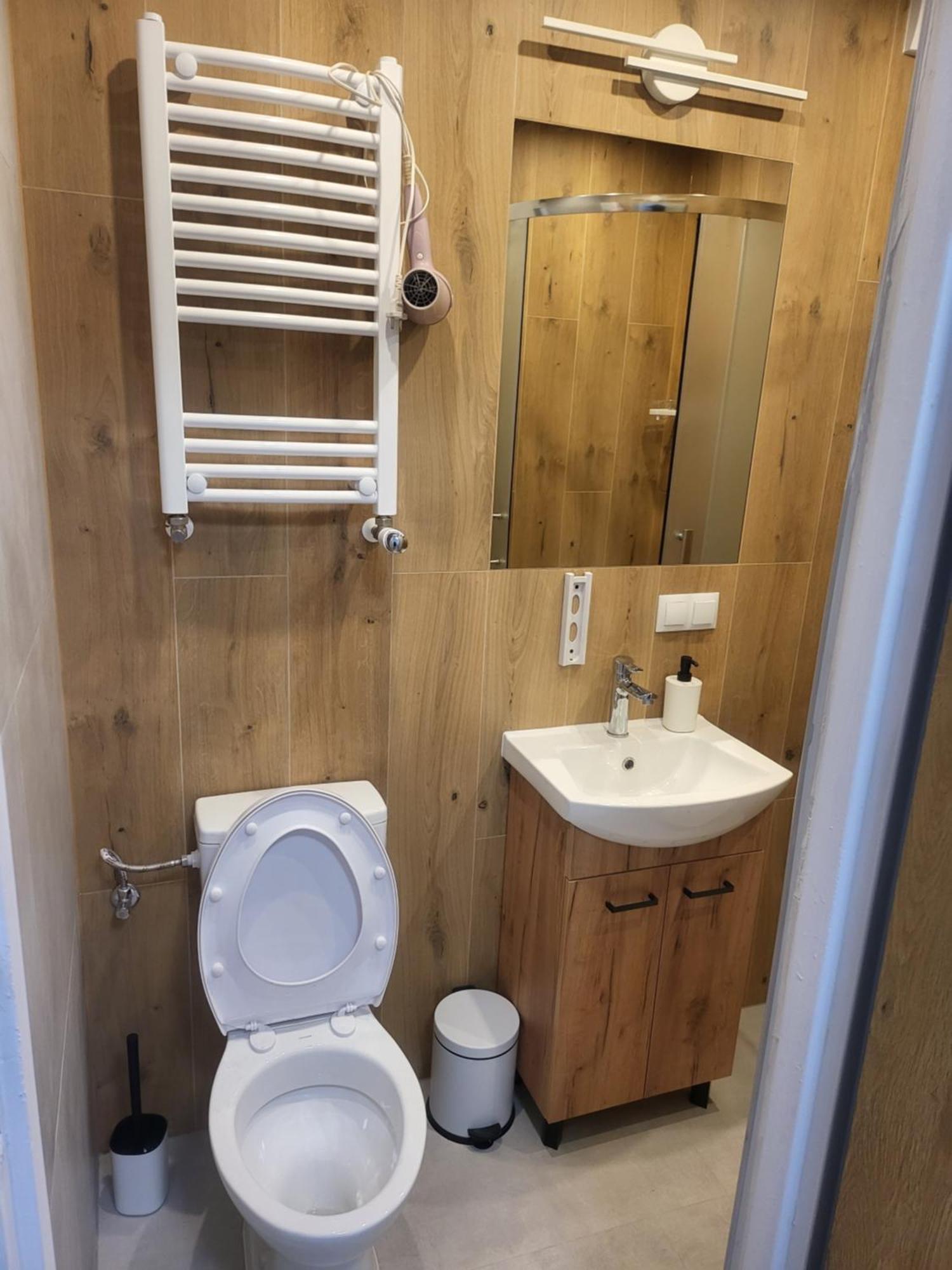 Rooms4Rest Popularna - Private Rooms For Tourists - Atr Consulting Sp, Z O,O, Varşovia Exterior foto