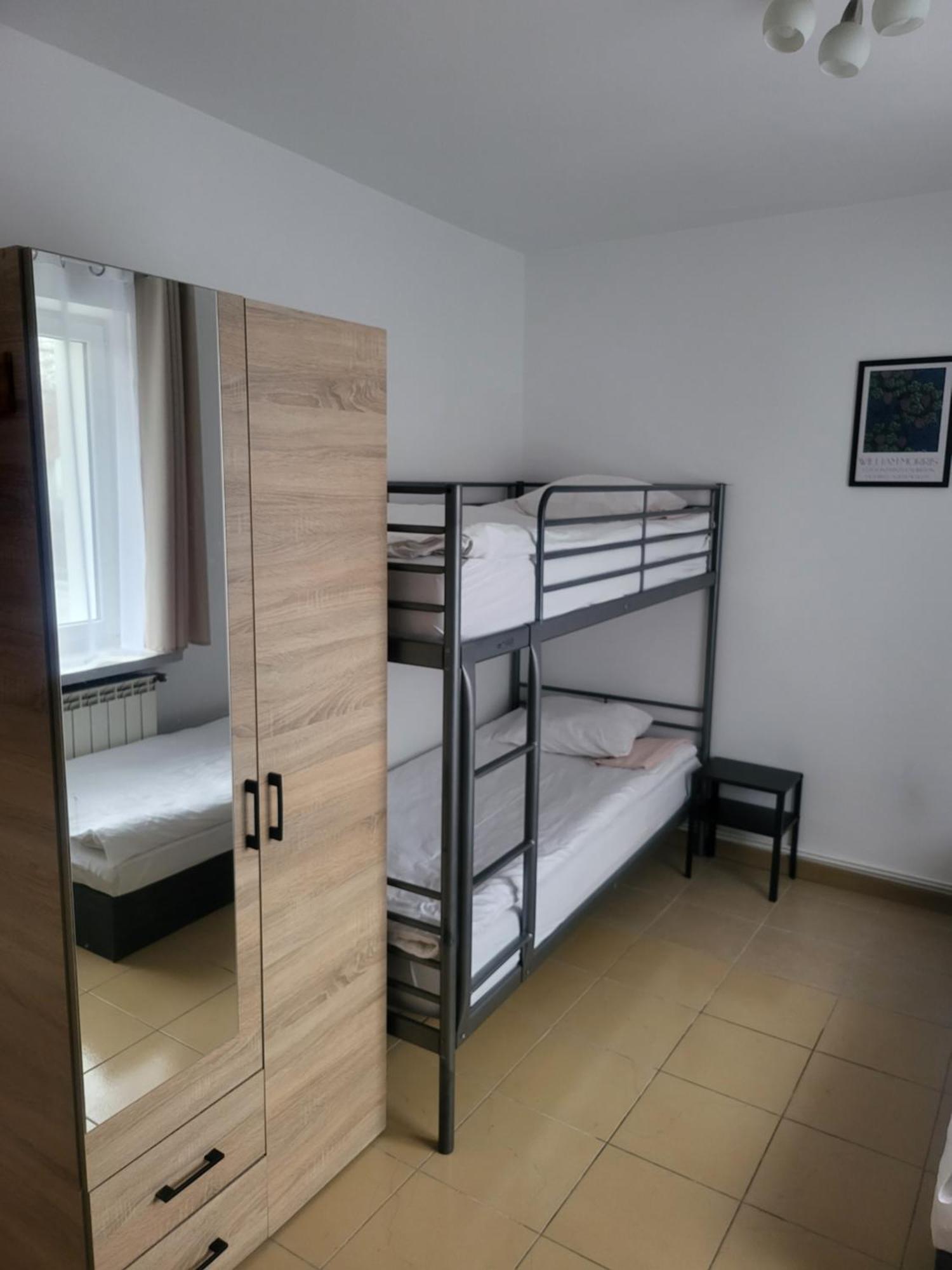 Rooms4Rest Popularna - Private Rooms For Tourists - Atr Consulting Sp, Z O,O, Varşovia Exterior foto