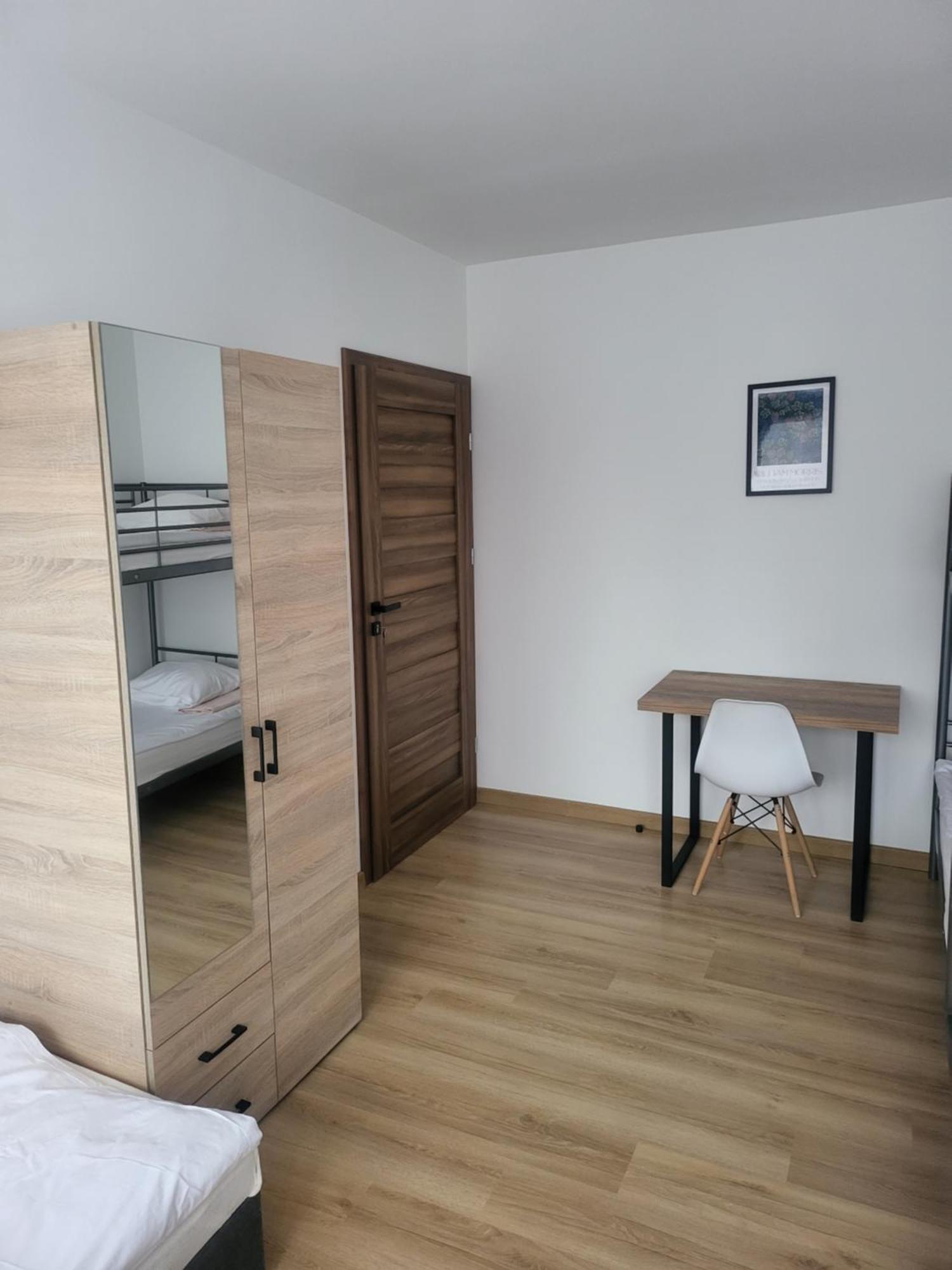 Rooms4Rest Popularna - Private Rooms For Tourists - Atr Consulting Sp, Z O,O, Varşovia Exterior foto
