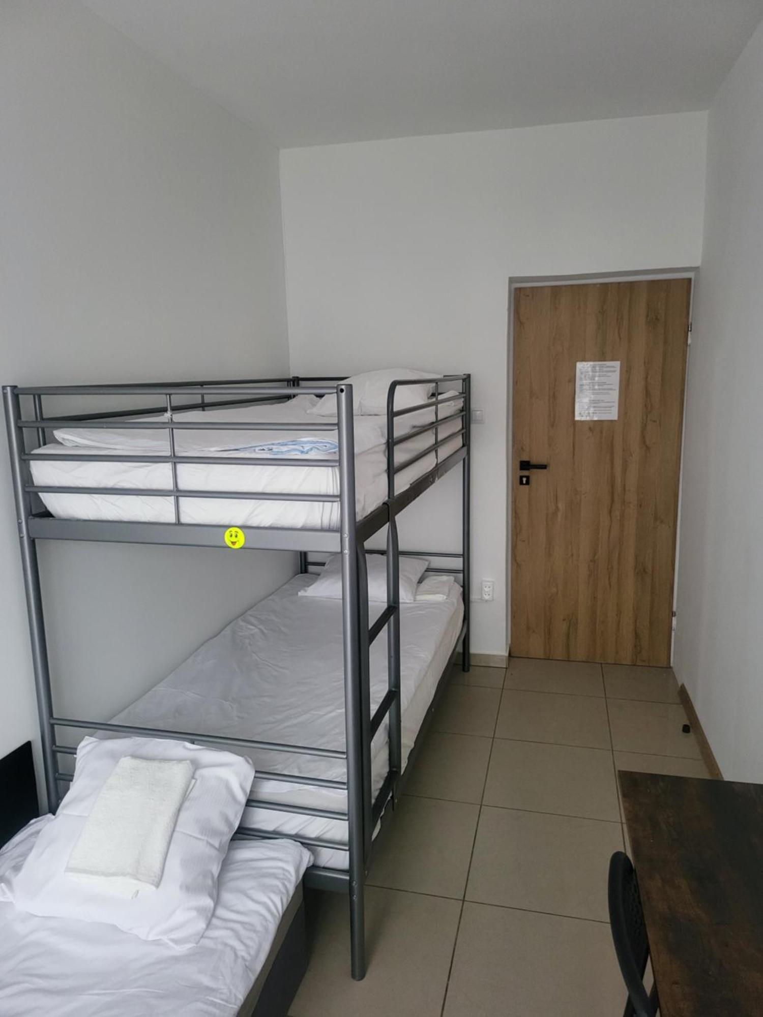 Rooms4Rest Popularna - Private Rooms For Tourists - Atr Consulting Sp, Z O,O, Varşovia Exterior foto